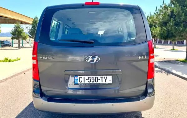 Hyundai H1 ქირავდება ბათუმში