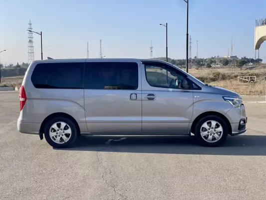 Hyundai Grand Starex ქირავდება საქართველოში