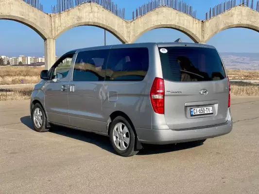 Hyundai Grand Starex ქირავდება საქართველოში
