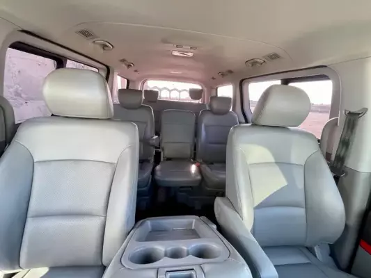 Hyundai Grand Starex ქირავდება საქართველოში