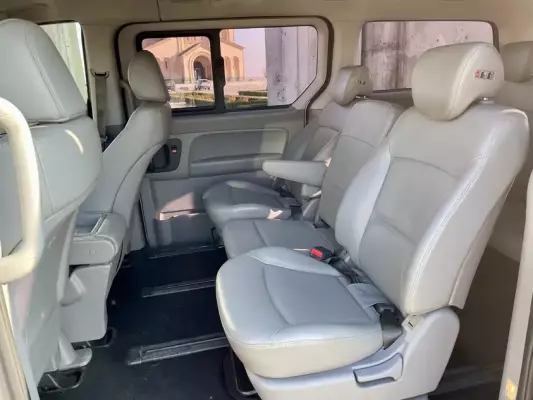 Hyundai Grand Starex ქირავდება საქართველოში