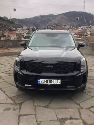 KIA Telluride для аренды в Боржоми