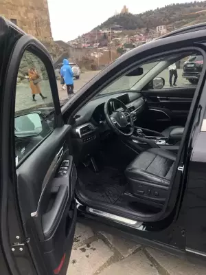 KIA Telluride для аренды в Боржоми