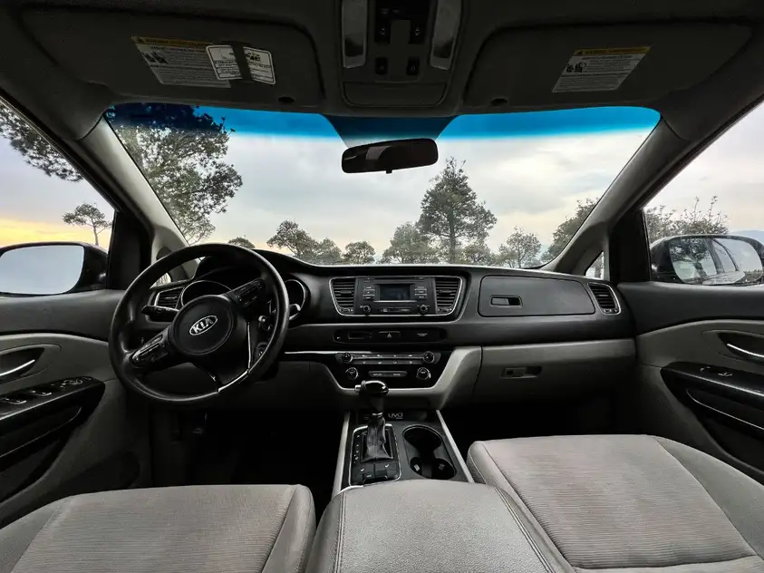 KIA Sedona for rent in Gudauri