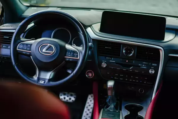 Lexus RX 350 ქირავდება საქართველოში
