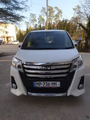 Toyota Noah ქირავდება საქართველოში