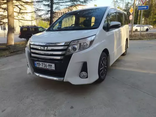 Toyota Noah ქირავდება საქართველოში
