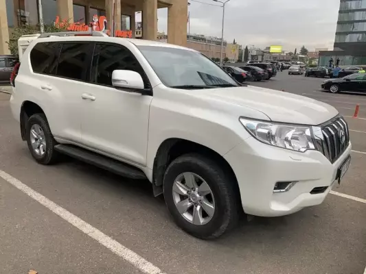 Toyota Prado ქირავდება ქობულეთი -ში