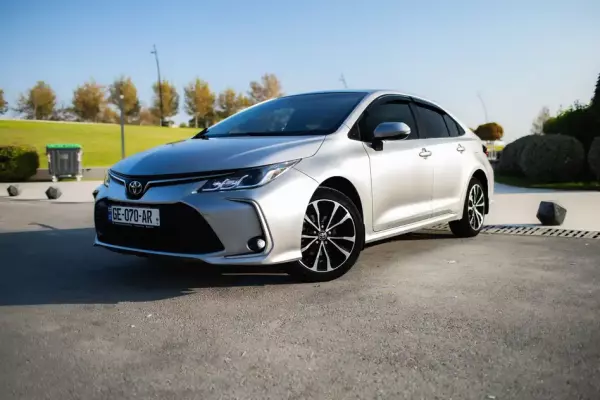 Toyota Corolla ქირავდება საქართველოში
