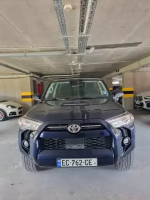 Toyota 4Runner ქირავდება სტეფანწმინდაში