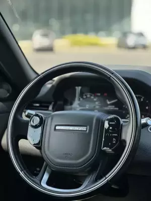 Range Rover Evoque ქირავდება საქართველოში