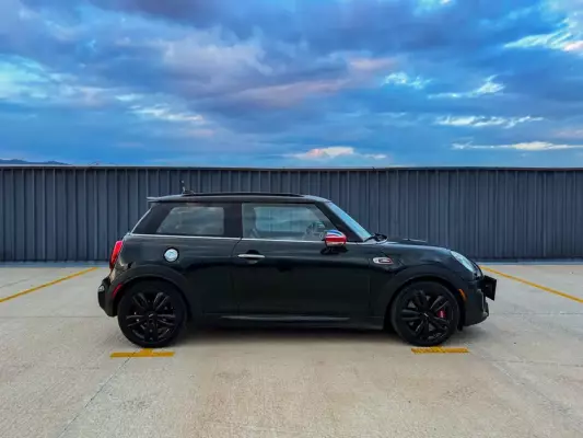 Mini Cooper ქირავდება საქართველოში