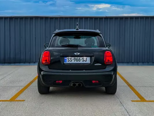 Mini Cooper ქირავდება საქართველოში