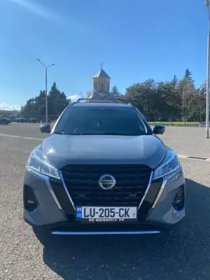 Nissan Kicks ქირავდება ბორჯომი -ში
