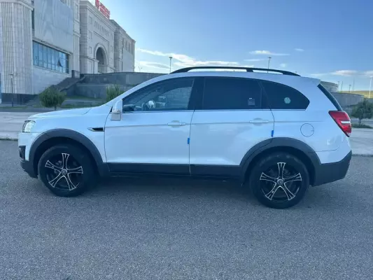 Chevrolet Captiva ქირავდება საქართველოში
