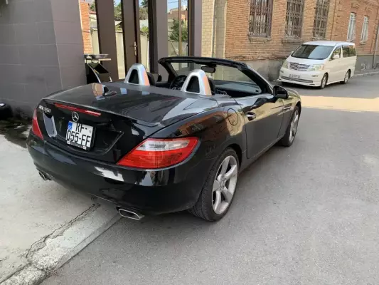 Mercedes SLK 350 ქირავდება საქართველოში