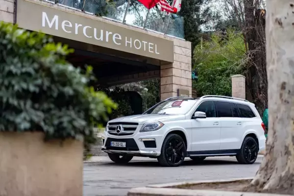 Mercedes GL 350 ქირავდება საქართველოში