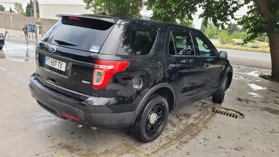 Ford Explorer ქირავდება საქართველოში