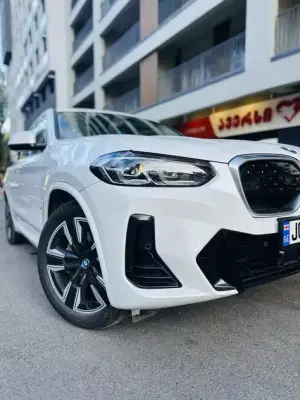 BMW iX3 ქირავდება საქართველოში
