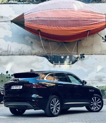 Jaguar F-Pace ქირავდება საქართველოში