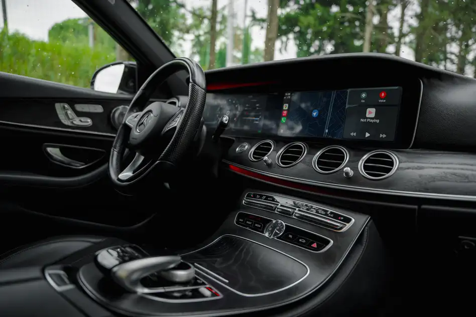 Mercedes E300 ქირავდება ბორჯომში