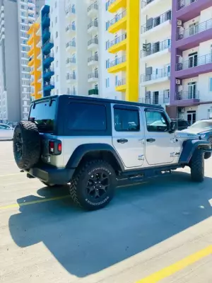 Jeep Wrangler Willys ქირავდება საქართველოში