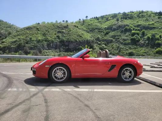 Porsche Boxster ქირავდება საქართველოში
