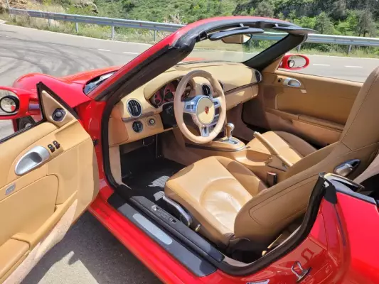 Porsche Boxster ქირავდება საქართველოში