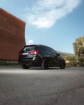 BMW X5 M ქირავდება თელავში