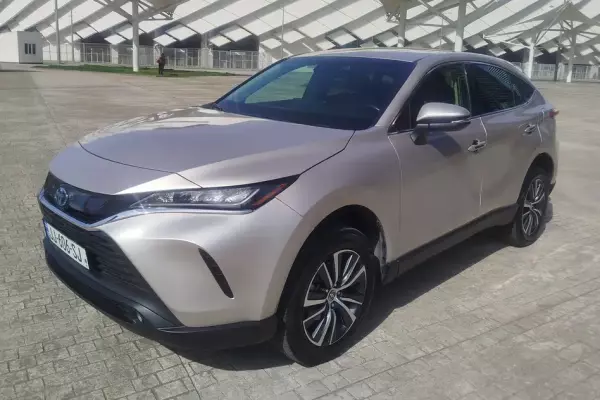 Toyota Venza ქირავდება საქართველო -ში