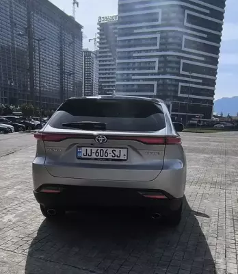 Toyota Venza ქირავდება საქართველოში