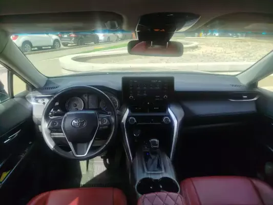 Toyota Venza ქირავდება საქართველოში