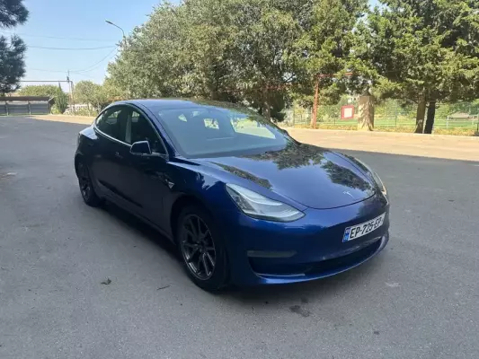 Tesla Model 3 ქირავდება შეკვეთილში