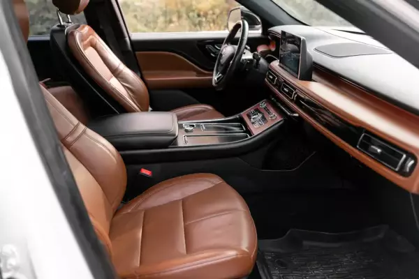 Lincoln Aviator ქირავდება საქართველოში