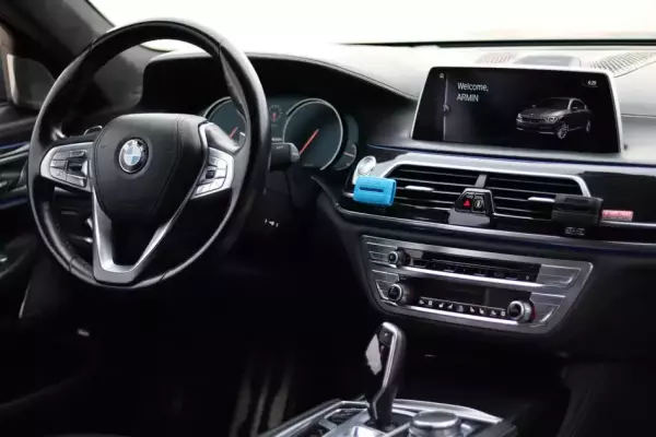 BMW 750li ქირავდება საქართველოში