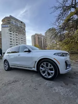 BMW X7 ქირავდება საქართველო -ში