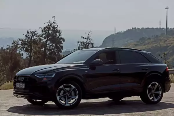 Audi Q8 ქირავდება საქართველოში