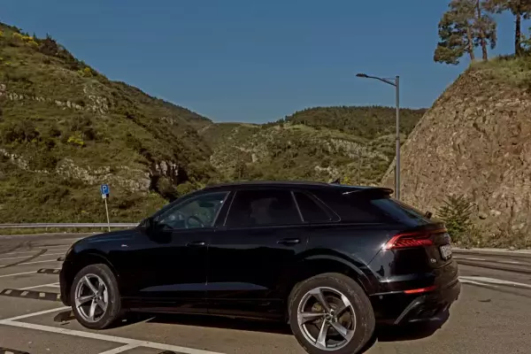 Audi Q8 ქირავდება საქართველოში