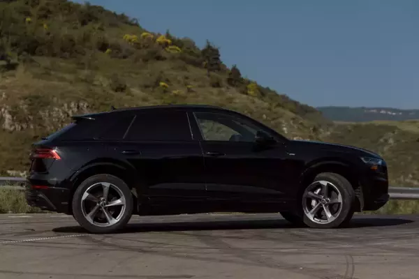 Audi Q8 ქირავდება საქართველოში