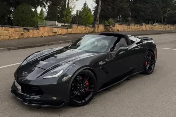 Chevrolet Corvette ქირავდება საქართველო -ში