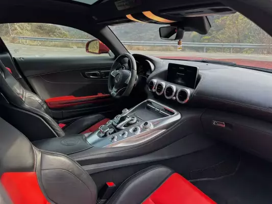 Mercedes AMG GT Coupe ქირავდება საქართველოში