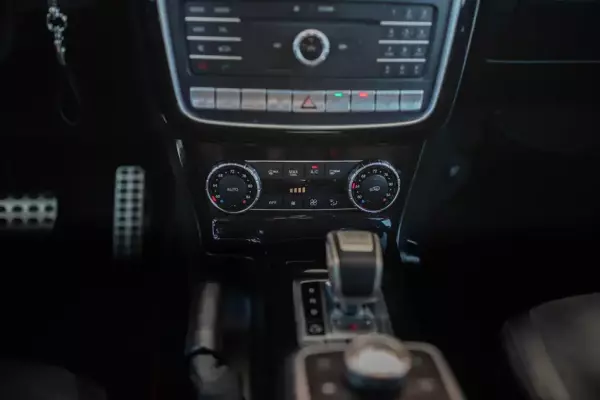 Mercedes G 550 ქირავდება საქართველოში