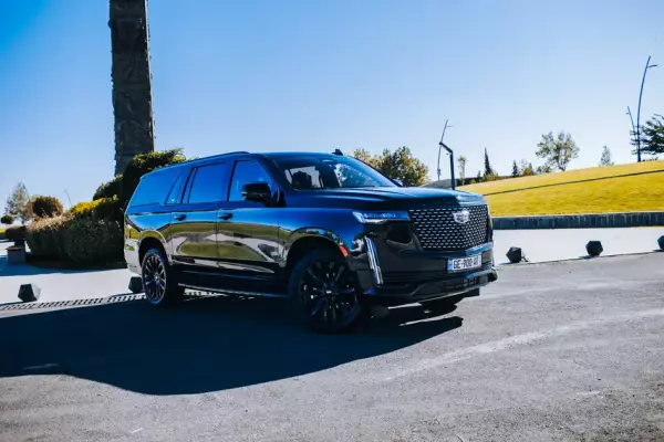 Cadillac Escalade ქირავდება საქართველოში