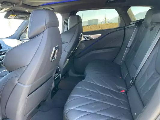 BMW XM ქირავდება ფოთში