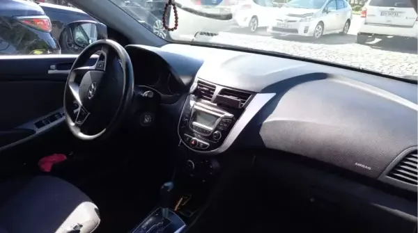Hyundai Accent ქირავდება სარფში