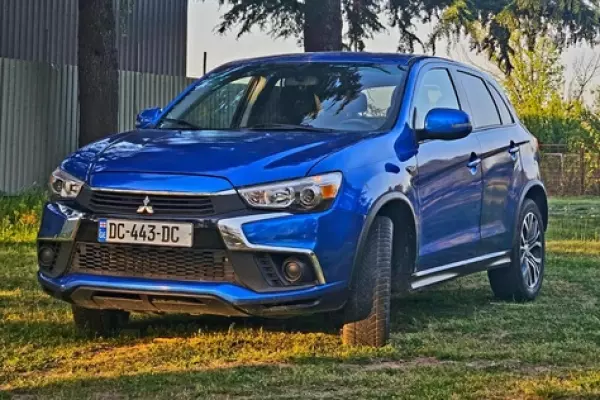 Mitsubishi Outlander Sport ქირავდება საქართველოში