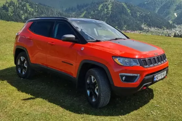 Jeep Compass ქირავდება ბათუმში