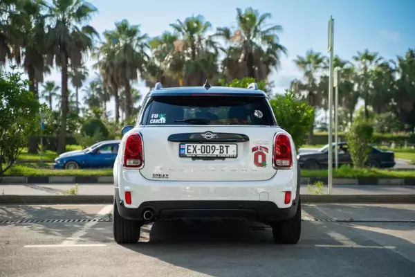 Mini Countryman ქირავდება საქართველოში