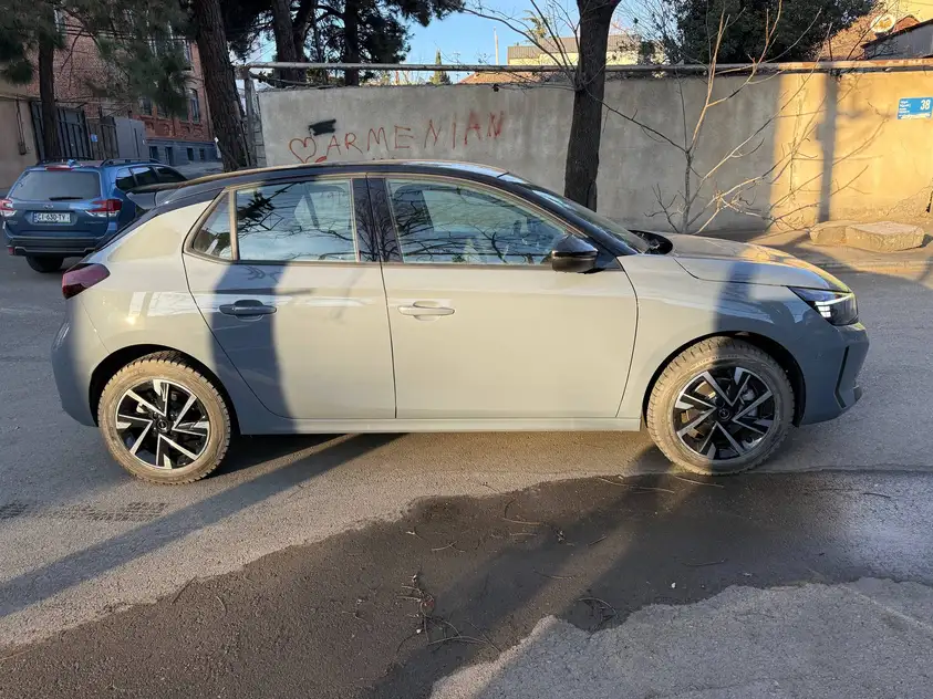 Opel Corsa ქირავდება საქართველოში