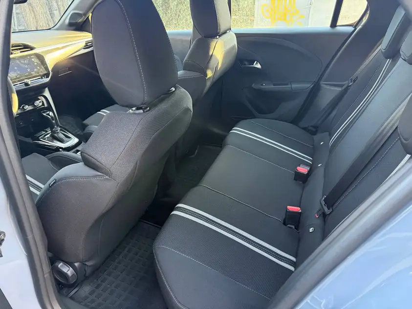 Opel Corsa ქირავდება საქართველოში